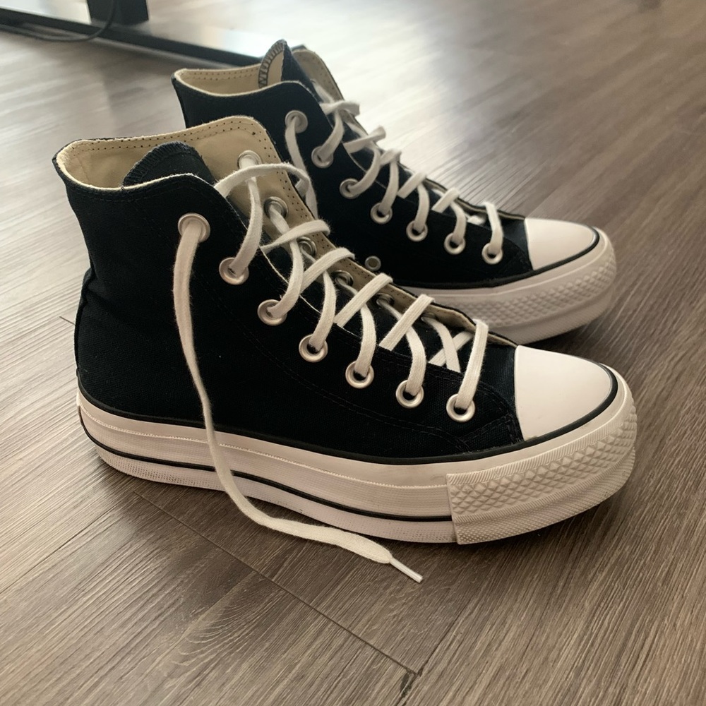 SOLD Platform high top converse
